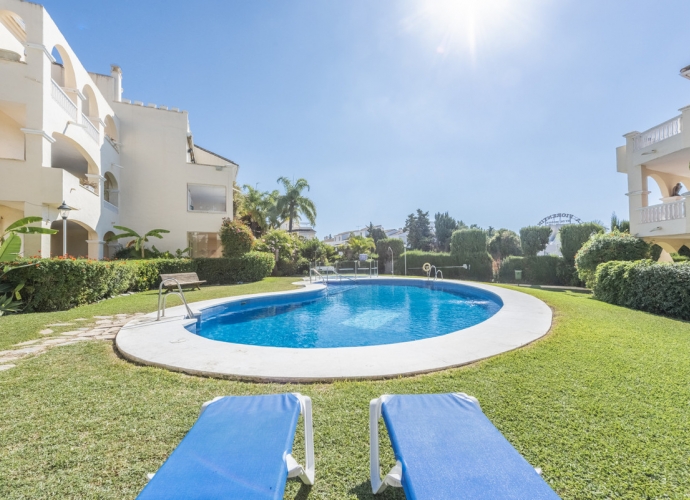 Apartment Middle Floor in Estepona - 4