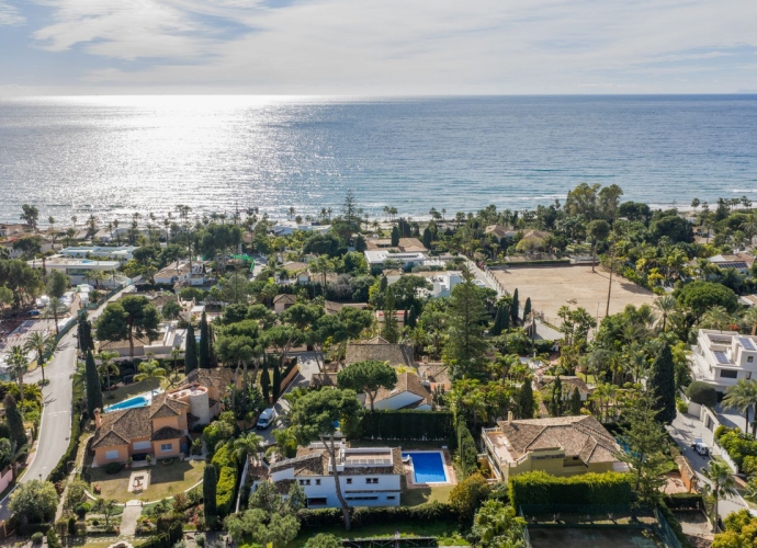 Villa indépendante situé à Los Monteros - 1