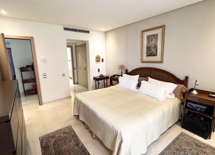 Apartamento Planta Media en The Golden Mile - 9