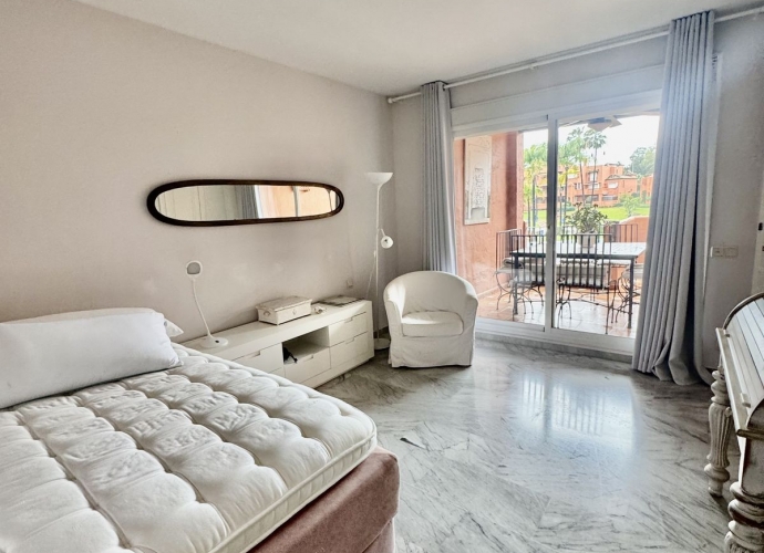 Apartment Penthouse Duplex en Guadalmina Baja - 10