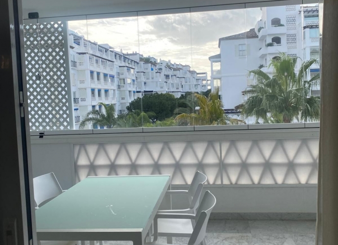 Apartamento Planta Media en Puerto Banús - 2