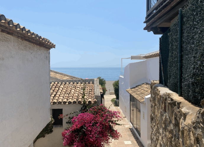 Apartment Ground Floor in Estepona - 2