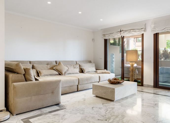 Apartamento Planta Baja en The Golden Mile - 10