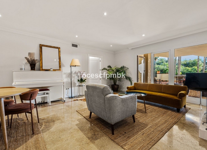 Apartamento Planta Media en The Golden Mile - 10