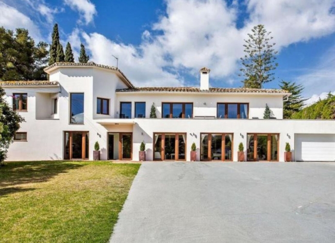 Villa Independiente en San Pedro de Alcántara - 1