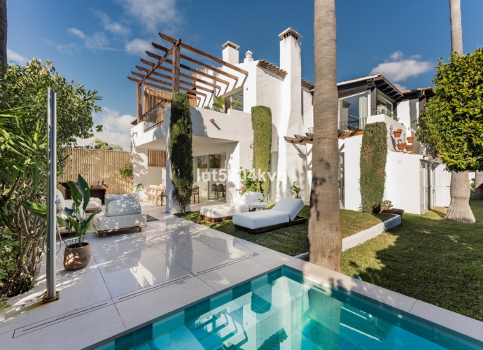 Villa Adosada en The Golden Mile - 1