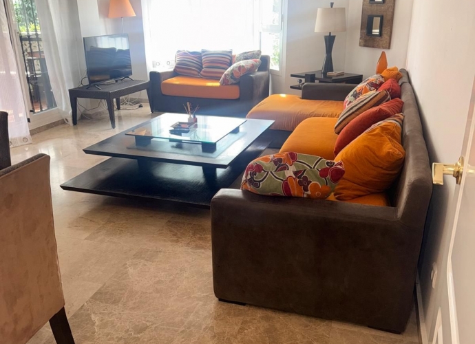 Apartment Ground Floor in Nueva Andalucía - 1