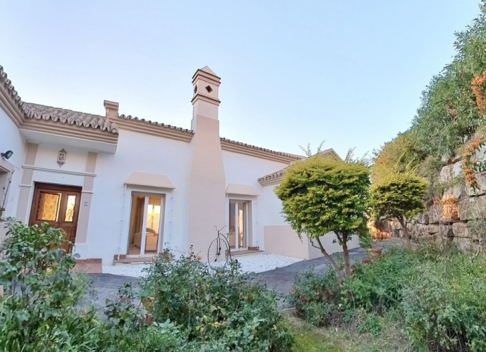 Villa Independiente en Sierra Blanca - 2