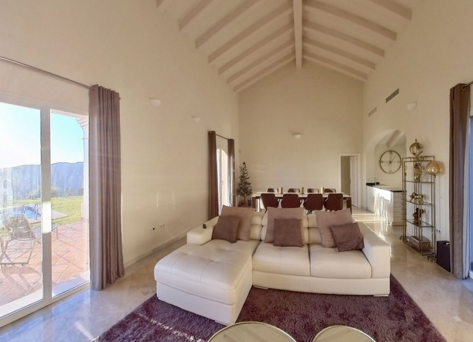 Villa Independiente en Sierra Blanca - 5