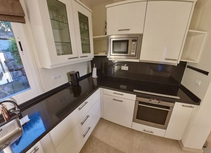 Villa Independiente en Sierra Blanca - 9