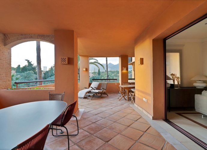 Appartement milieu d’Etage situé à Bahía de Marbella - 3