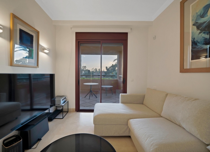 Appartement milieu d’Etage situé à Bahía de Marbella - 9