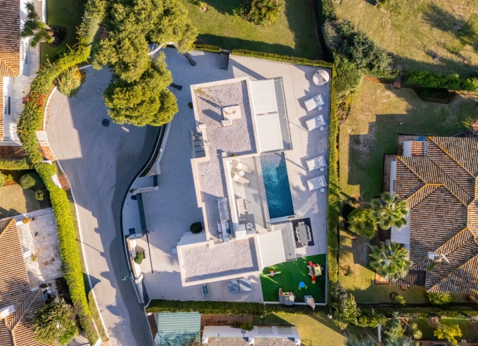 Villa Independiente en Los Monteros - 1