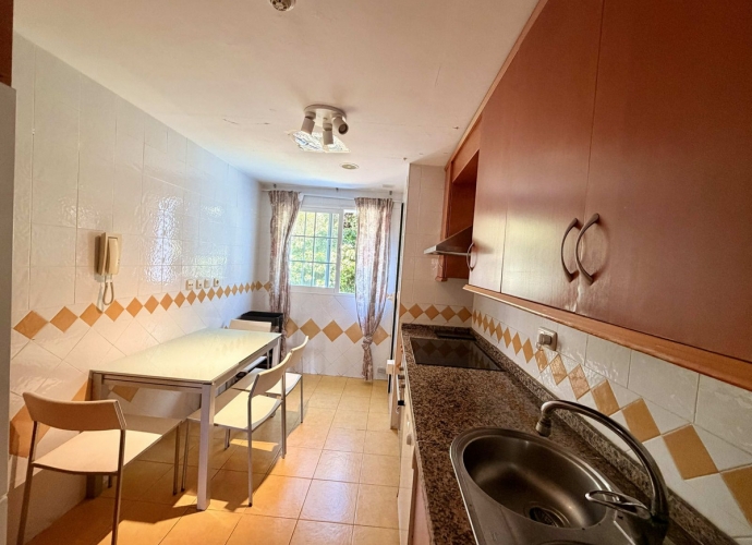 Appartement milieu d’Etage situé à Río Real - 8