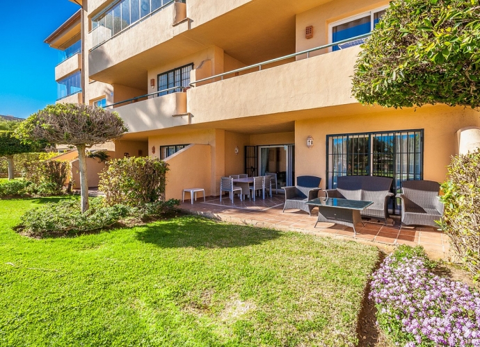 Apartamento Planta Baja en Elviria - 2