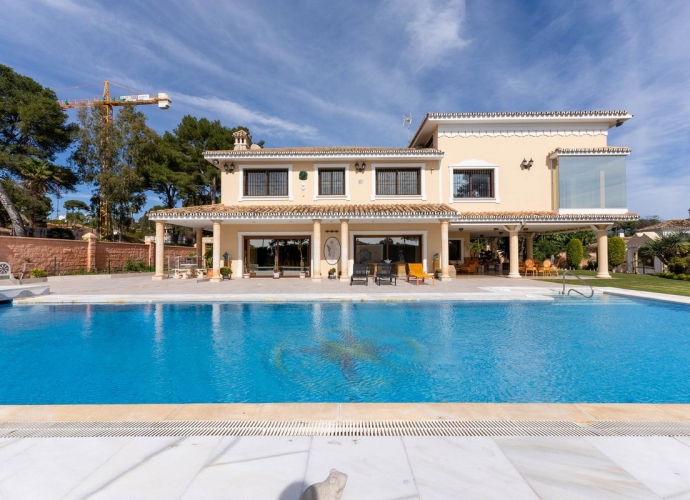 Villa indépendante situé à Los Monteros - 1