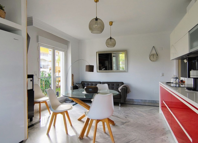Apartamento Planta Media en Nueva Andalucía - 2
