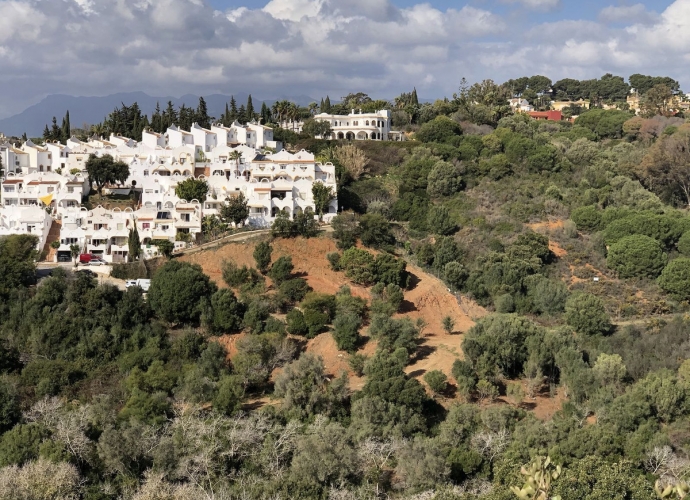 Parcela Residencial en Las Chapas - 1