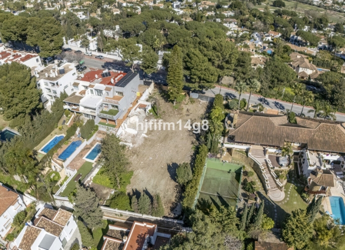 Plot Land en Nueva Andalucía - 1