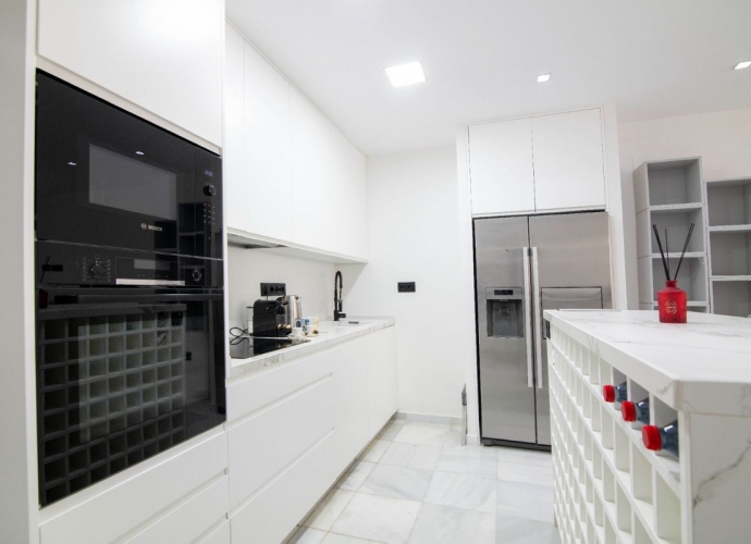 Apartamento Planta Media en Puerto Banús - 1