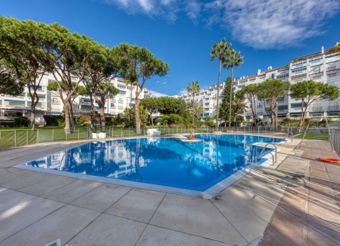 Apartamento Planta Media en Puerto Banús - 2