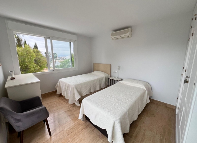 Appartement milieu d’Etage situé à Río Real - 7