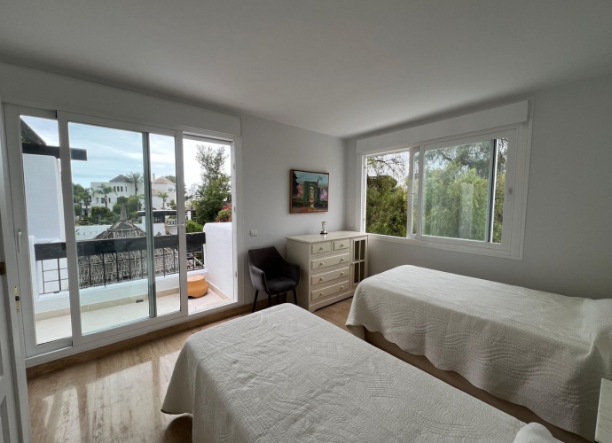 Appartement milieu d’Etage situé à Río Real - 10