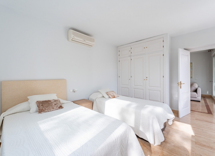 Appartement milieu d’Etage situé à Río Real - 5