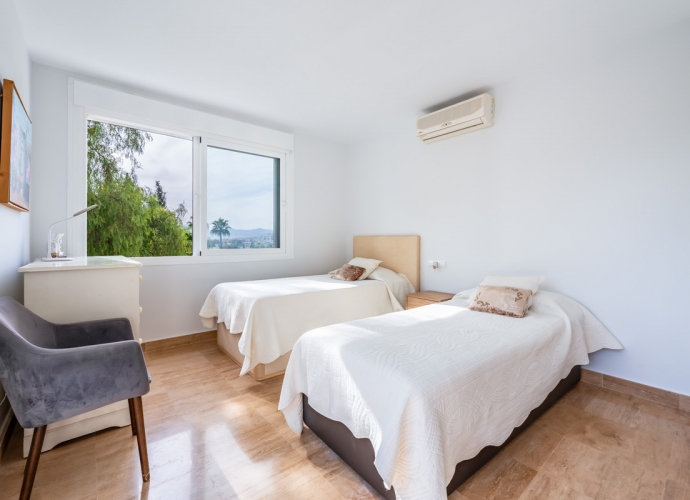 Appartement milieu d’Etage situé à Río Real - 9