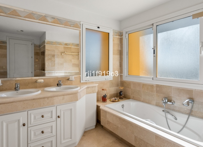 Apartamento Planta Media en Elviria - 8