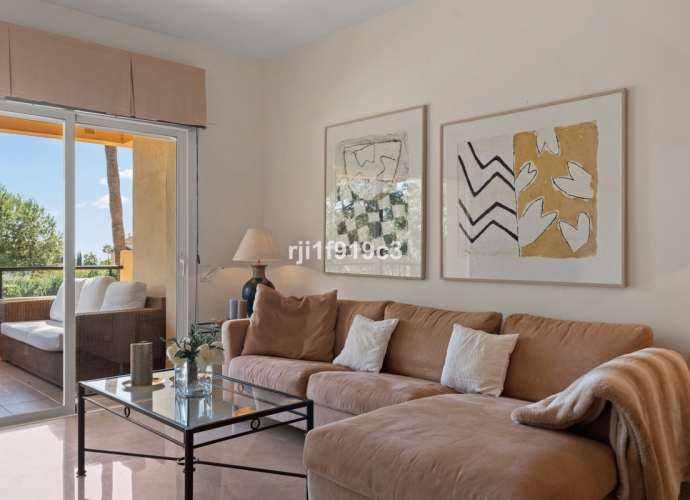 Apartamento Planta Media en Elviria - 3