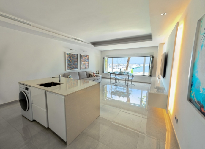 Apartamento Planta Media en Puerto Banús - 4