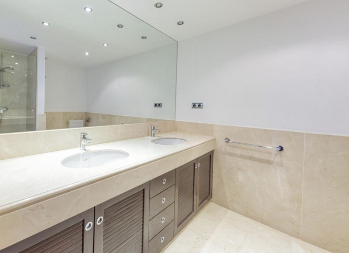 Apartamento Planta Media en Puerto Banús - 8
