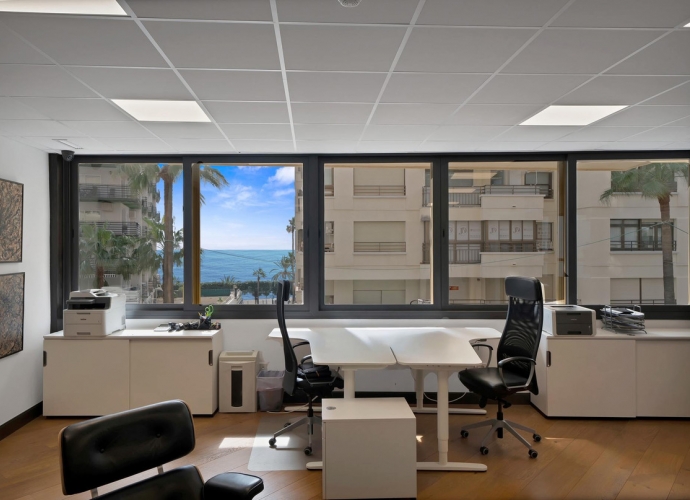 Commercial Office en Marbella - 8