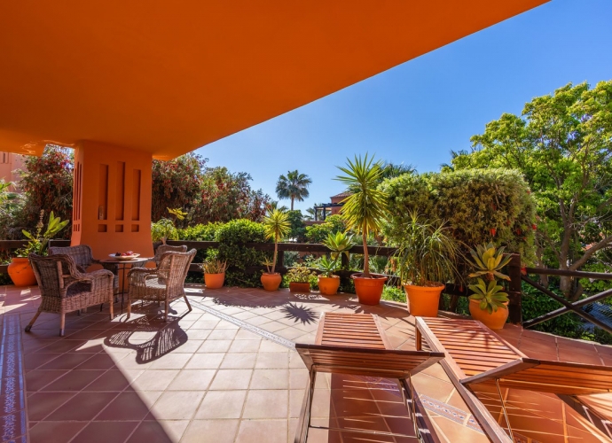 Apartment Ground Floor in Estepona - 1
