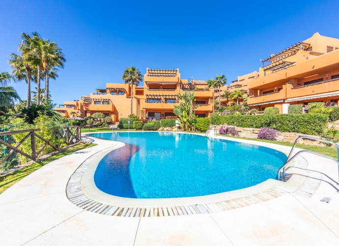 Apartment Ground Floor in Estepona - 2