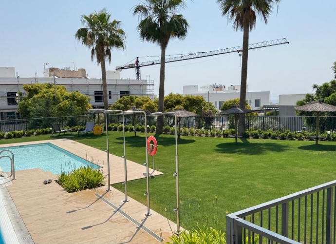 Apartment Middle Floor in Estepona - 10