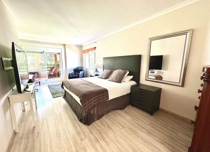 Apartamento Planta Media en Guadalmina Baja - 8