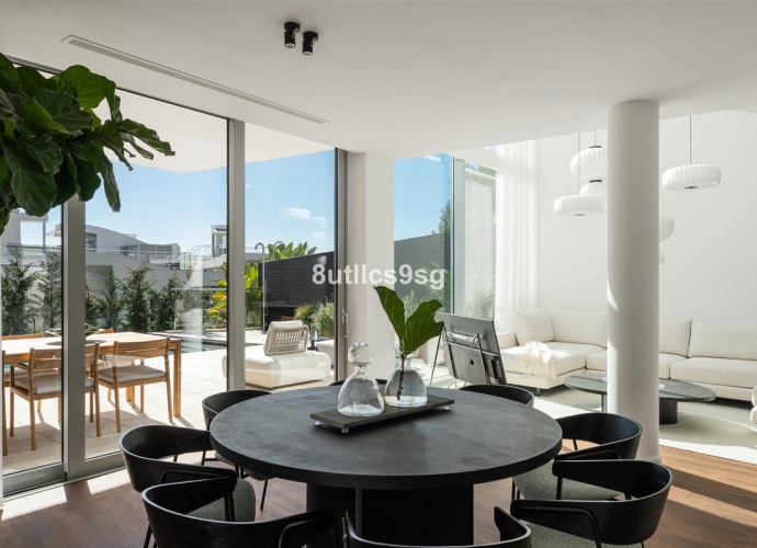 Villa Semi Detached in Sierra Blanca - 5