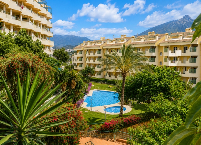 Apartamento Planta Media en Nueva Andalucía - 1