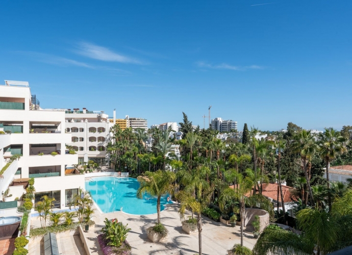 Apartamento Planta Media en Marbella - 2