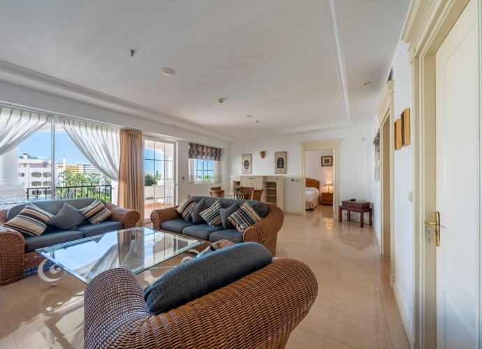 Apartamento Planta Media en Marbella - 3
