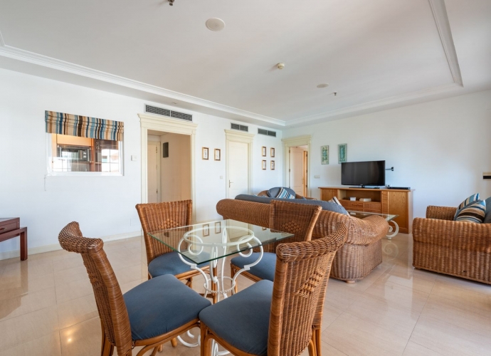 Apartamento Planta Media en Marbella - 10