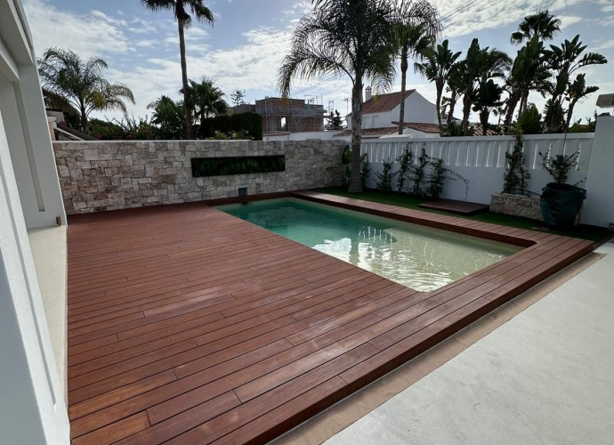 Villa Independiente en Costalita - 2