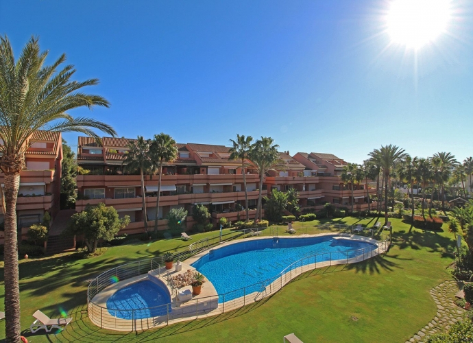 Apartment Ground Floor in Puerto Banús - 1