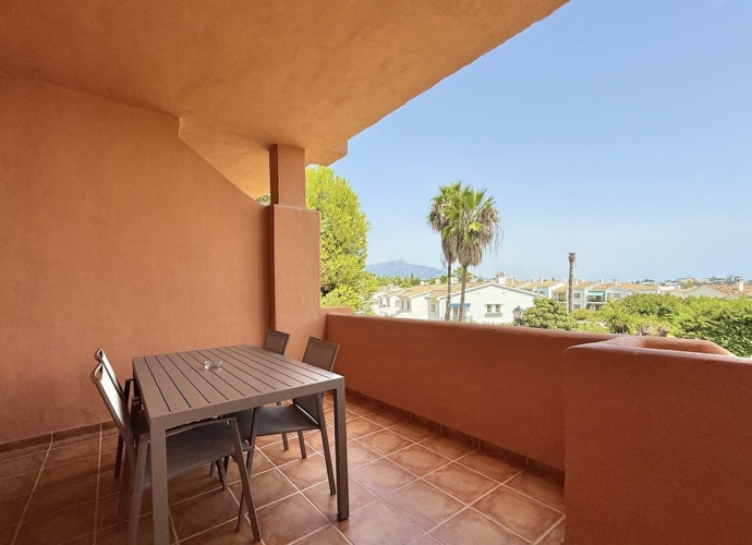 Appartement milieu d’Etage situé à Benahavís - 2