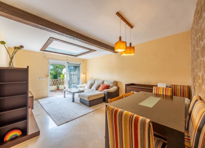 Apartamento Planta Baja en Aloha - 3