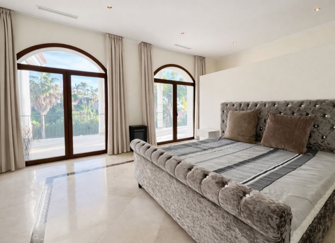 Villa Detached in Benahavís - 4