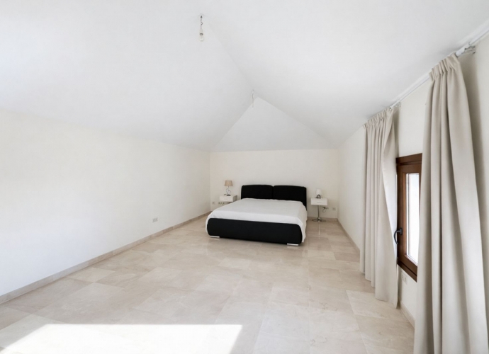 Villa Detached in Benahavís - 10