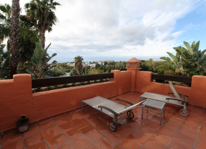 Townhouse Semi Detached in The Golden Mile - 1